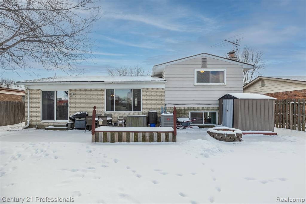 4939 Duchess Drive, Sterling Heights, MI 48310 — Photo 52