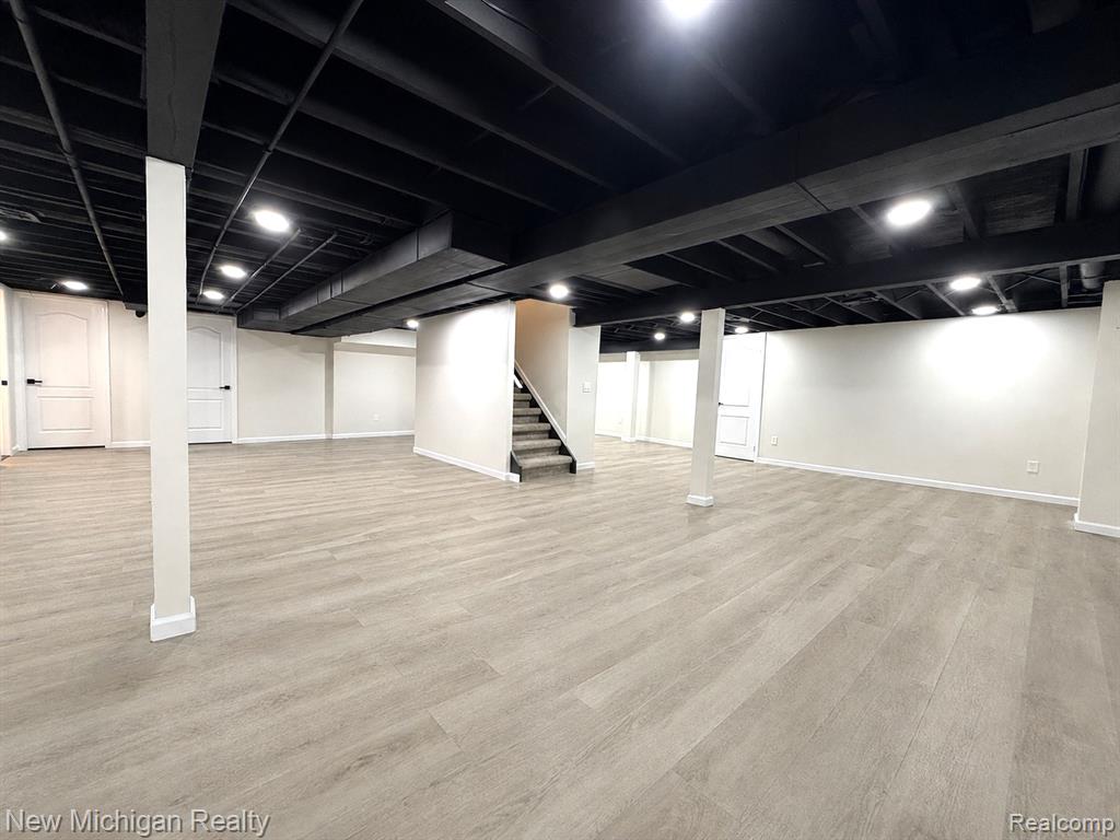 650 Deerfield Court, Rochester Hills, MI 48309 — Photo 34