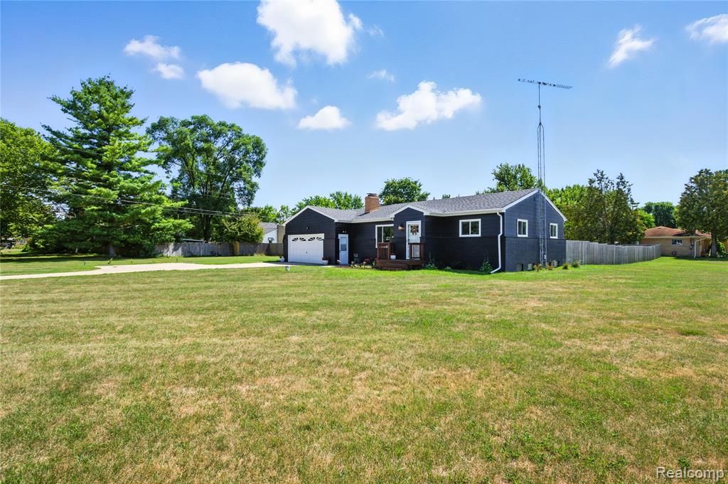4521 Trapani Lane, Swartz Creek, MI 48473 — Photo 42