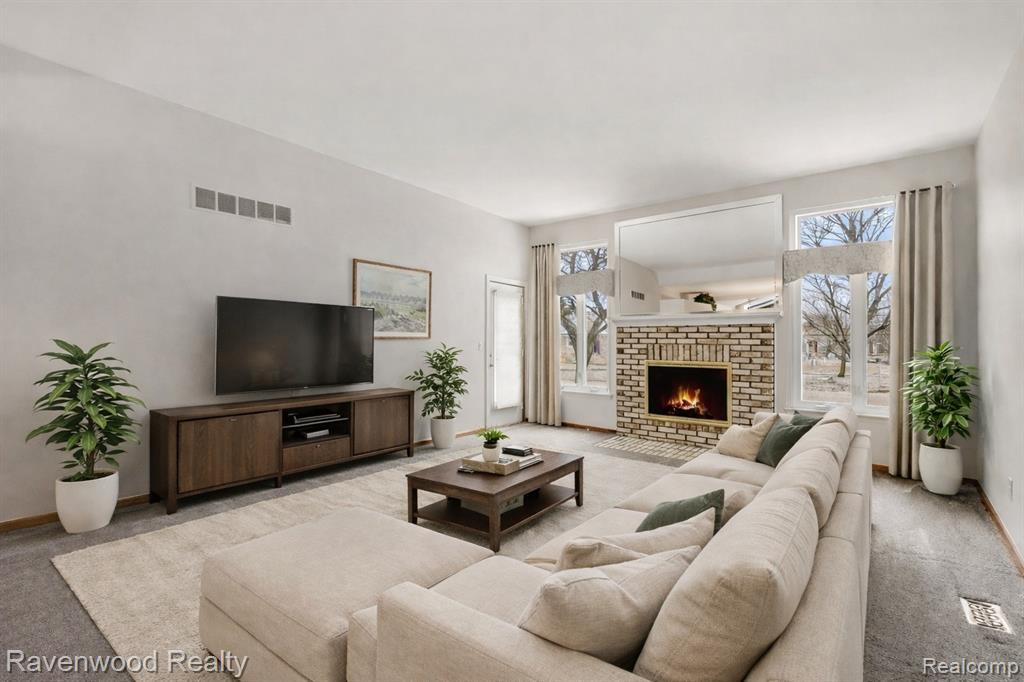 48588 Hudson Bay Court, 116, Shelby Twp, MI 48315 — Photo 8