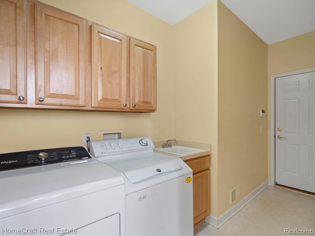 44604 ASPEN RIDGE Drive, Northville, MI 48168 — Photo 33
