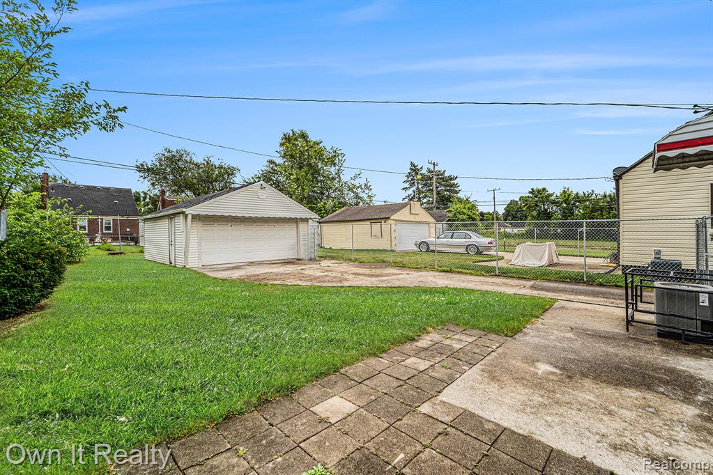 7420 Memorial Avenue, Dearborn, MI 48228 — Photo 25