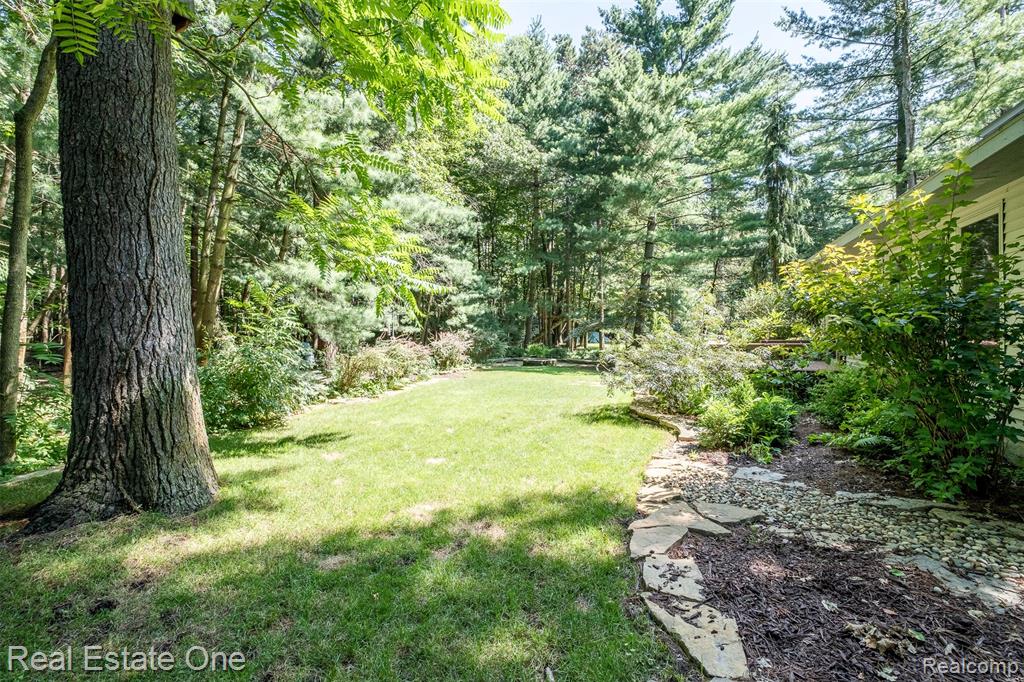 4079 Cumberland Court, Commerce Twp, MI 48390 — Photo 58