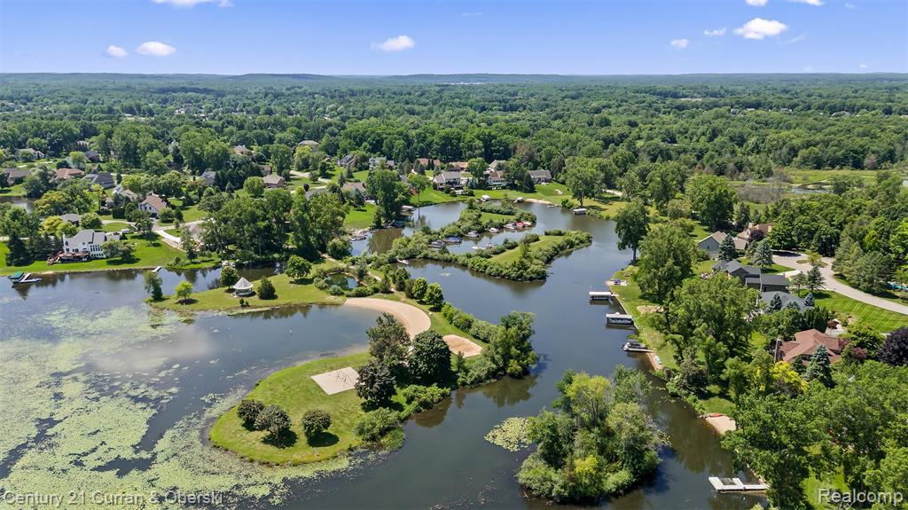 9298 Anacapa Bay Drive, Pinckney, MI 48169 — Photo 45