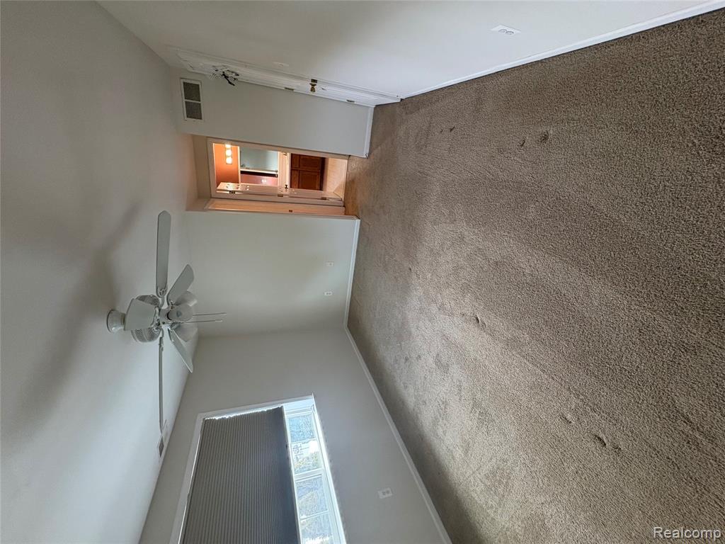 860 Eagle Heights Drive E, South Lyon, MI 48178 — Photo 4