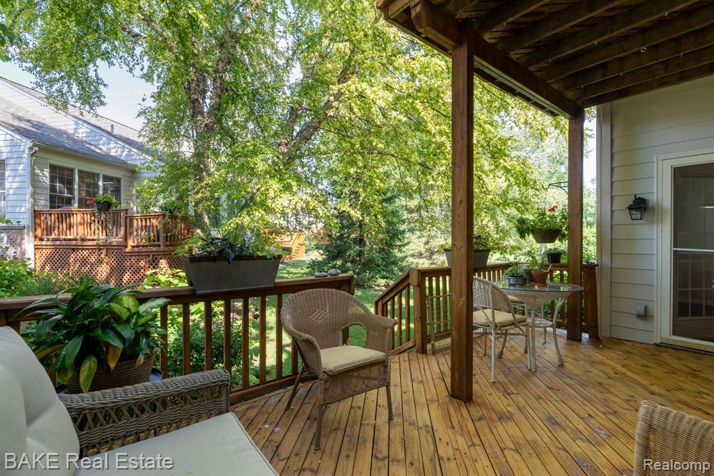 39470 Champion Court, Northville, MI 48168 — Photo 8