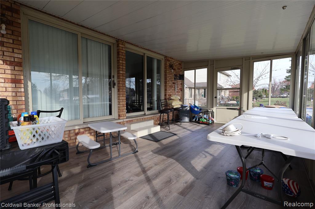 22305 King Road, Woodhaven, MI 48183 — Photo 8