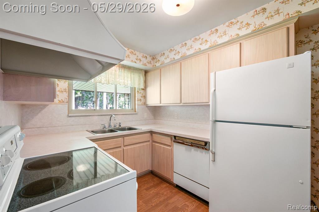 38230 Chartier Street, Harrison Township, MI — Photo 14