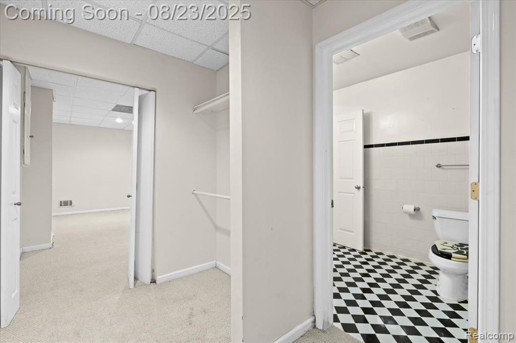 5770 Point Of The Woods Drive, West Bloomfield, MI 48324 — Photo 25