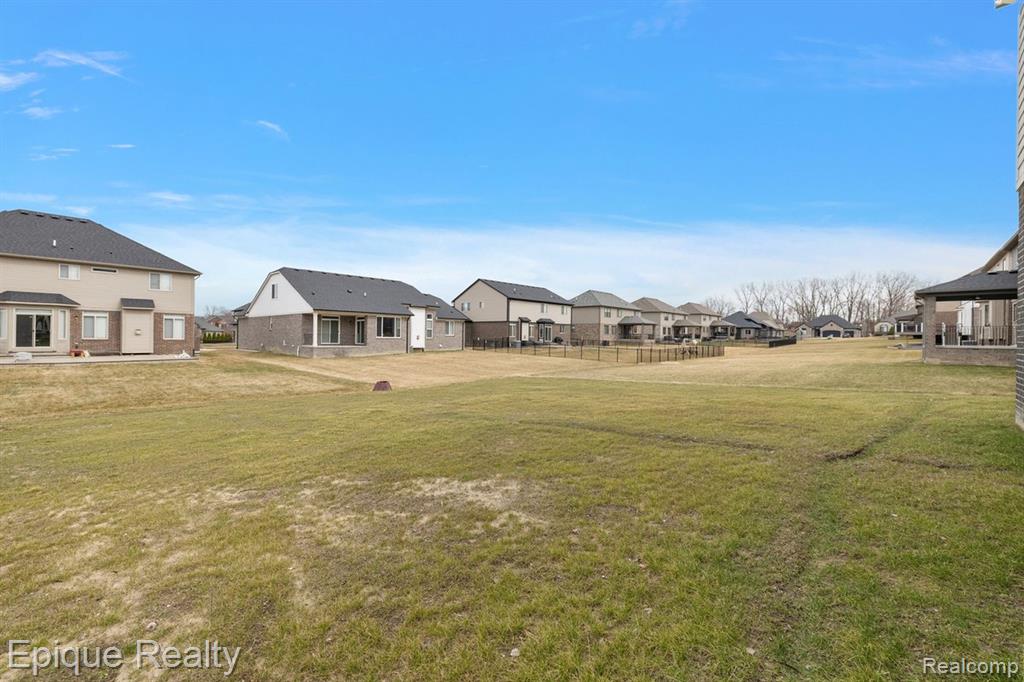 24603 CALLAWAY Drive, Macomb, MI 48042 — Photo 32