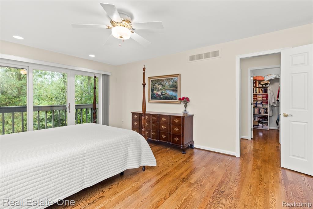 4342 MEADOW Lane, Orchard Lake Village, MI 48323 — Photo 22