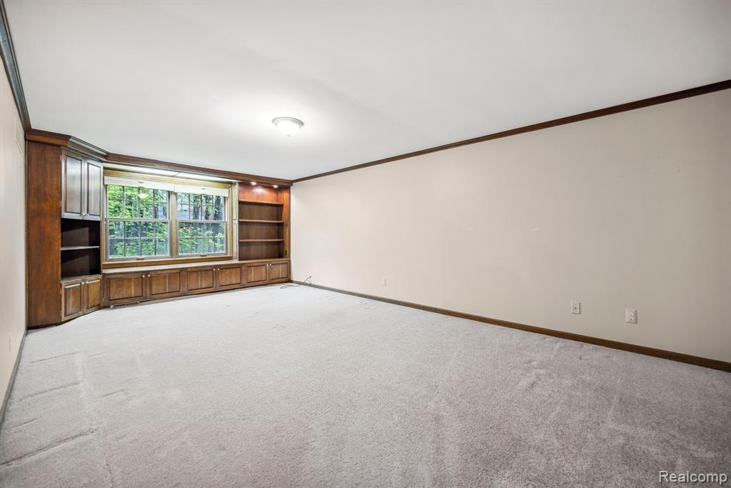 46270 BLOOMCREST Drive, Northville, MI 48167 — Photo 41