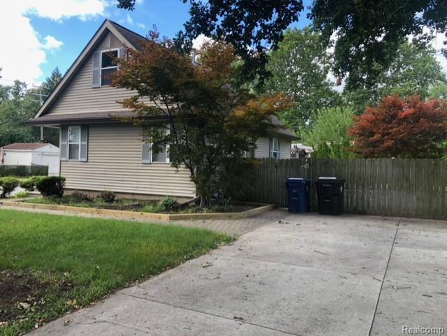16811 BEECH DALY Road, Redford, MI 48240 — Photo 12