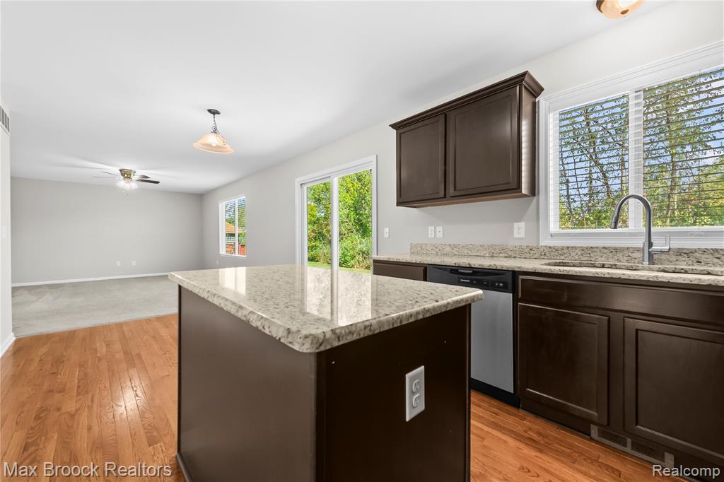 6023 Treetops Drive, Romulus, MI 48174 — Photo 11