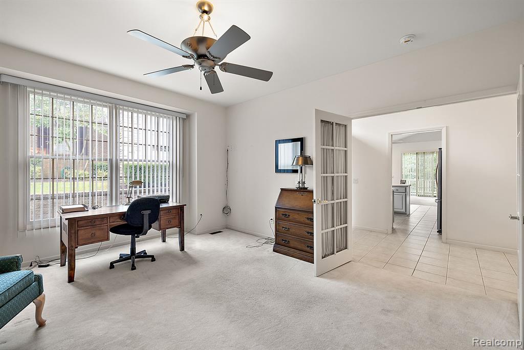 17061 LOCHMOOR, Northville, MI 48168 — Photo 9