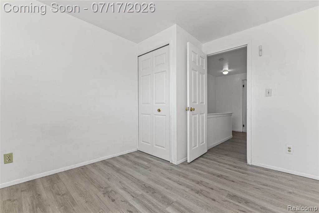 8136 Busko, Warren, MI 48093 — Photo 29