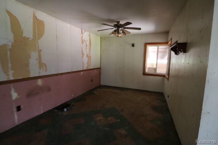 5267 Roberts Drive, Flint, MI 48506 — Photo 5