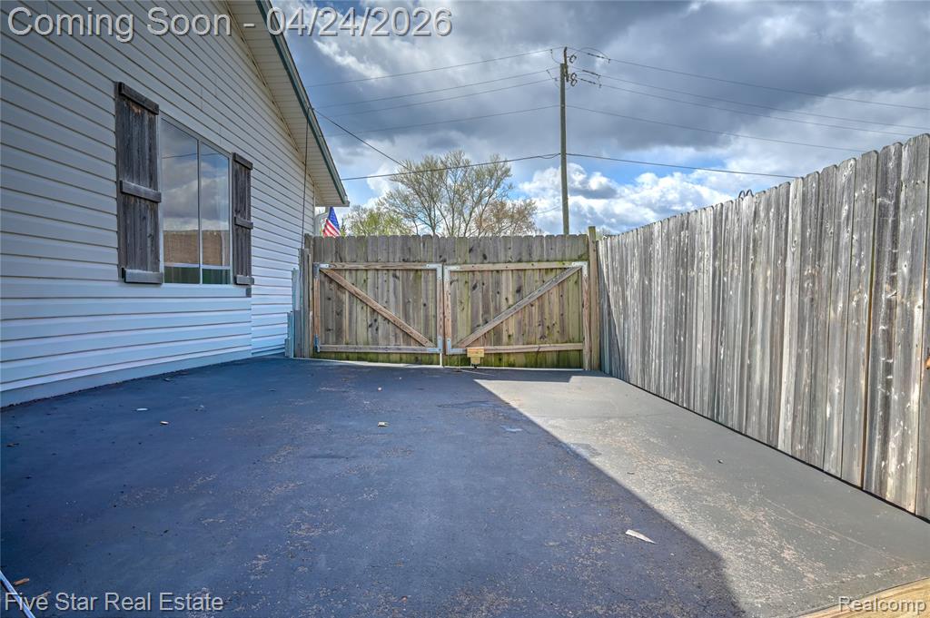 2995 Beaumont Drive, Highland, MI 48356 — Photo 62