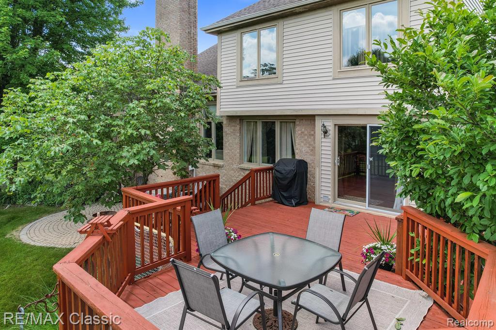 5924 LOVEWOOD Court, Canton, MI 48187 — Photo 45