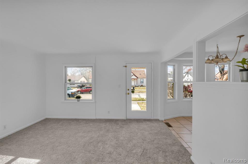 8001 JACKSON Street, Taylor, MI 48180 — Photo 12