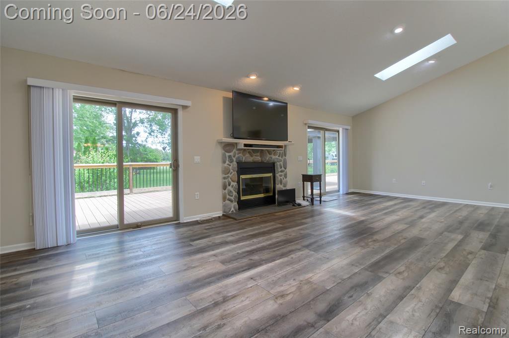 24487 Dugan Drive, New Boston, MI 48164 — Photo 7