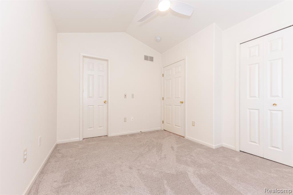 4036 BOULDER POND Drive, 15, Ann Arbor, MI 48108 — Photo 31