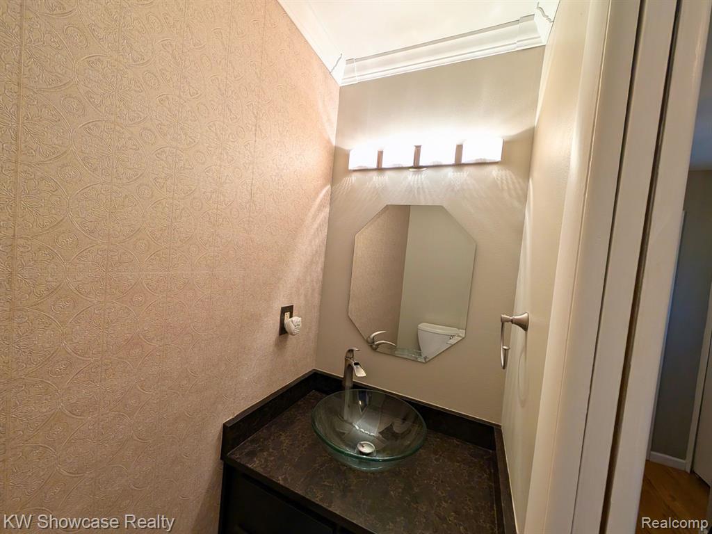 6164 Palomino Court, West Bloomfield, MI — Photo 14