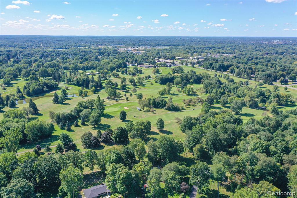 6158 Golfview Drive, Burton, MI 48509 — Photo 15