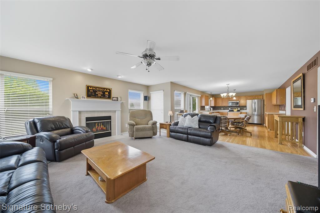 6833 Sadie Lane, Belleville, MI 48111 — Photo 3