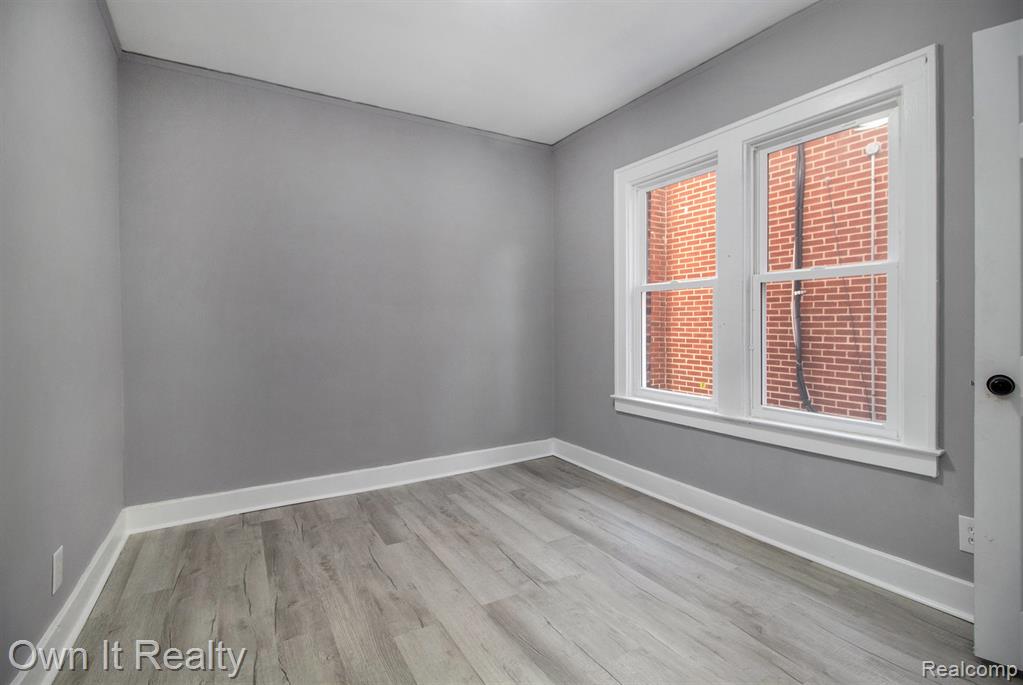 8155 Appoline Street, Detroit, MI 48228 — Photo 18