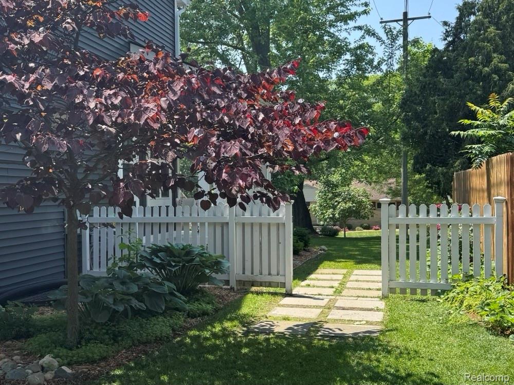 420 Bennett Street, Milford, MI 48381 — Photo 27