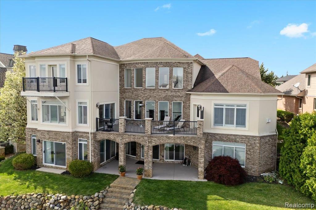 8393 BOULDER SHORES Drive, South Lyon, MI 48178 — Photo 3