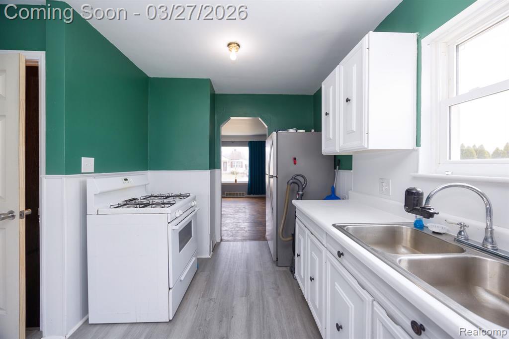 17150 Matthews Street, Riverview, MI 48193 — Photo 28