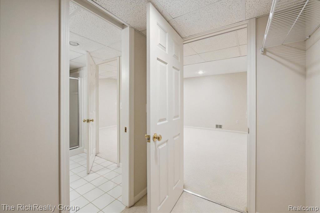 415 Sommerset Court, Ann Arbor, MI 48103 — Photo 32