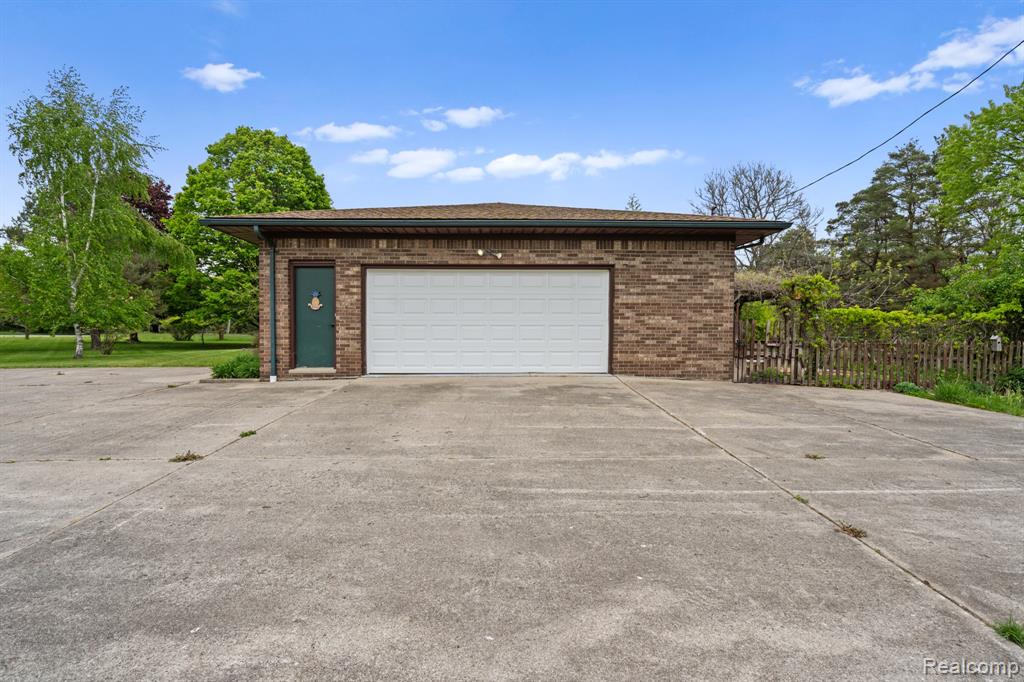 7540 Dexter Pinckney Road, Dexter, MI 48130 — Photo 8