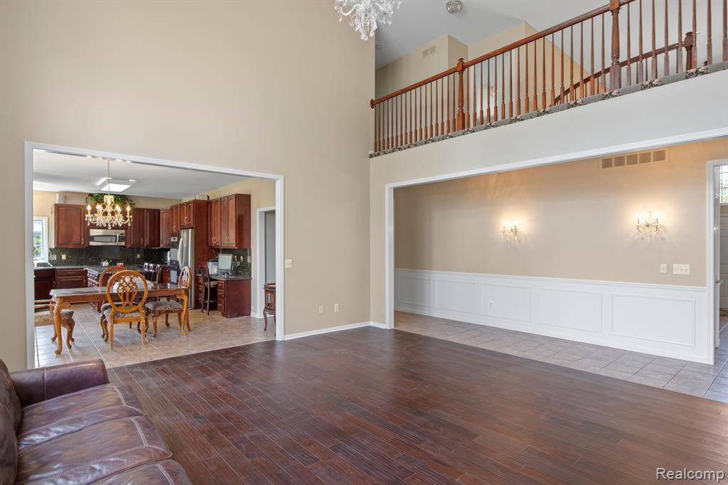8950 WOODLORE SOUTH Drive, Plymouth, MI 48170 — Photo 12