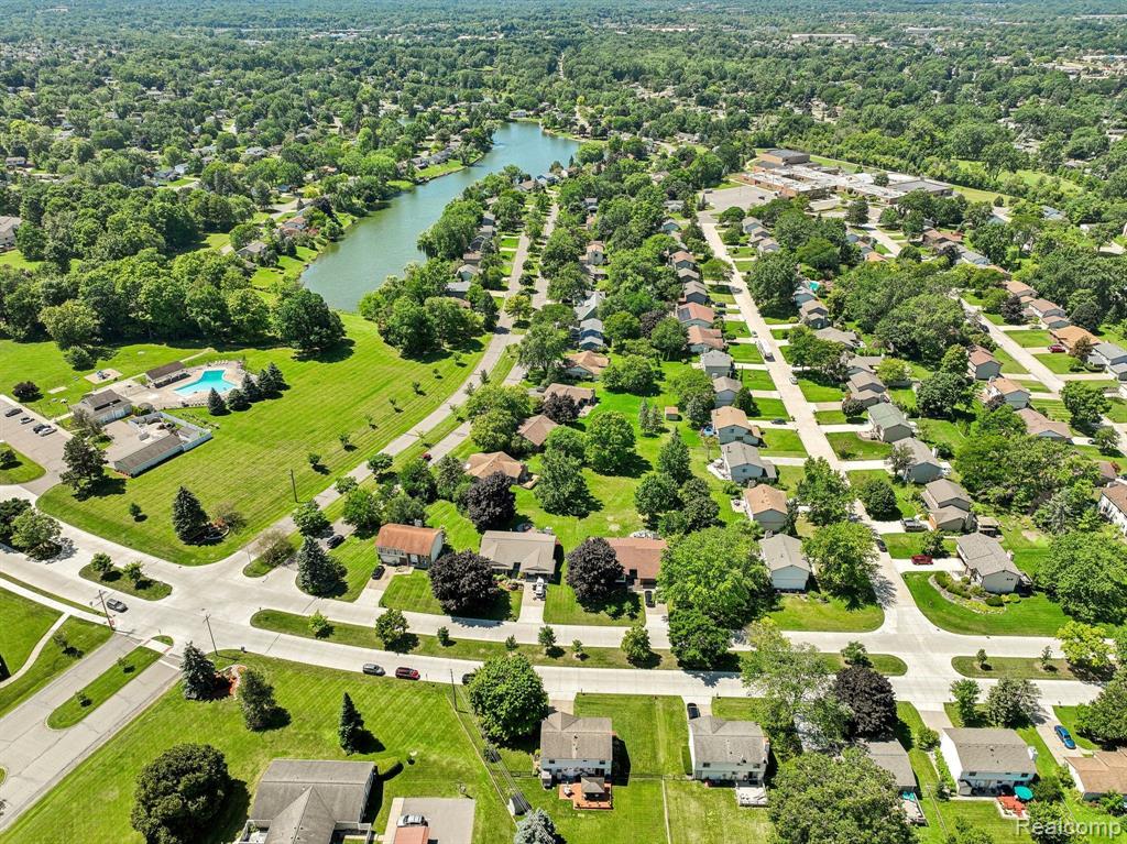 23244 CRANBROOKE Drive, Novi, MI — Photo 48