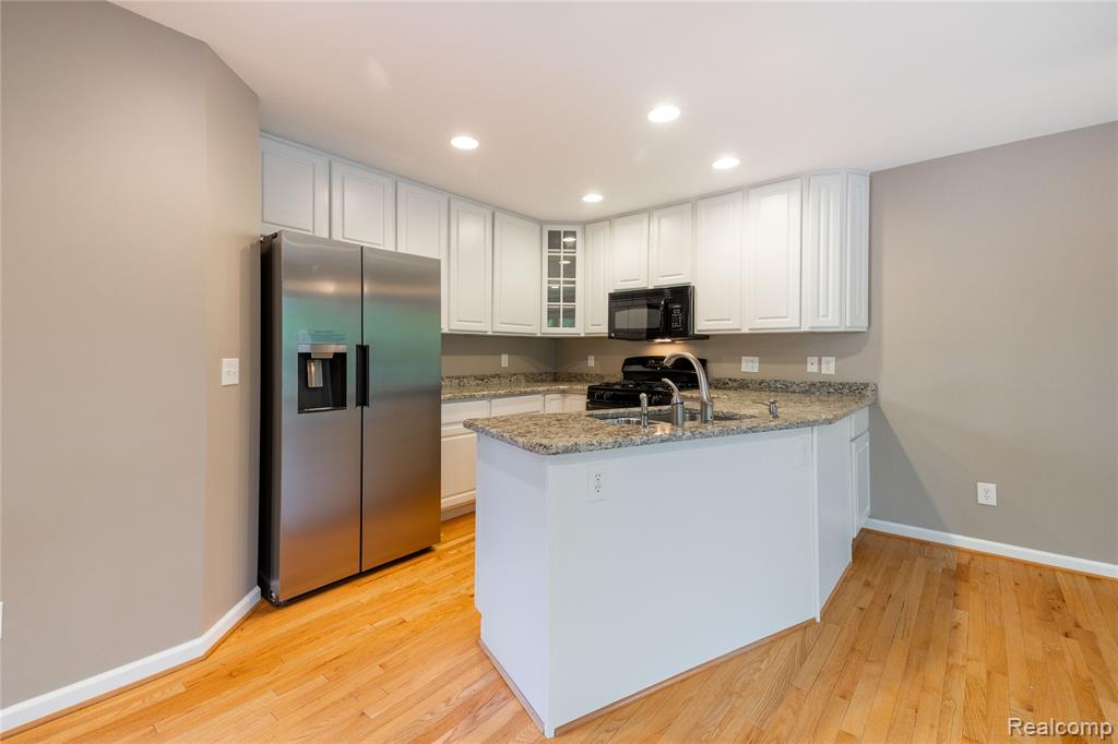 50580 Beechwood Court, Plymouth, MI 48170 — Photo 9