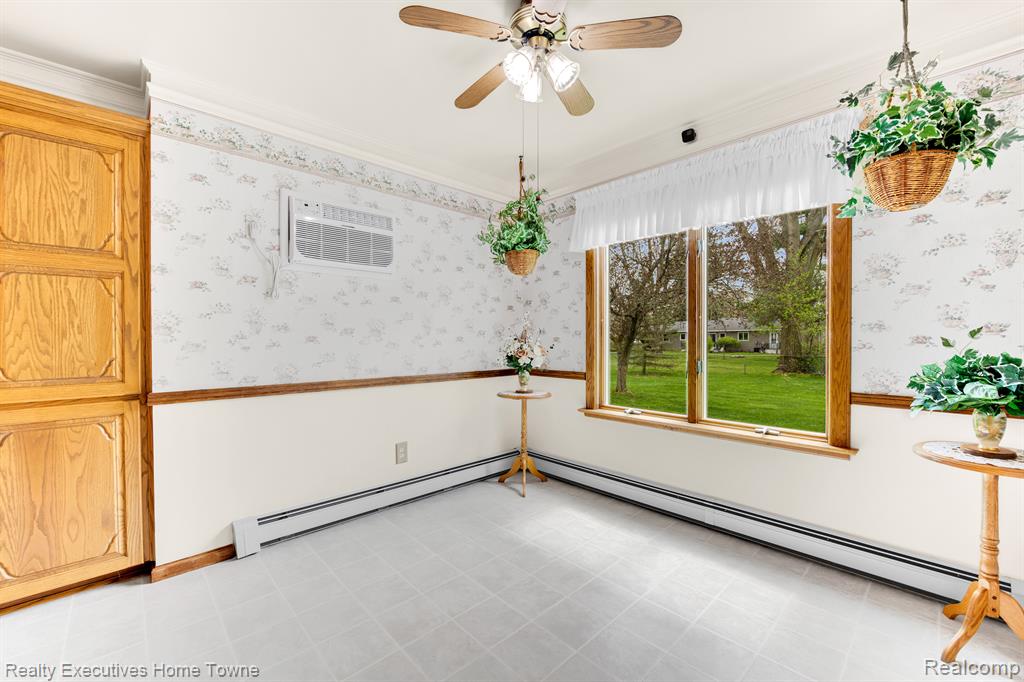 4681 BUCKINGHAM Drive, Port Huron, MI 48060 — Photo 9