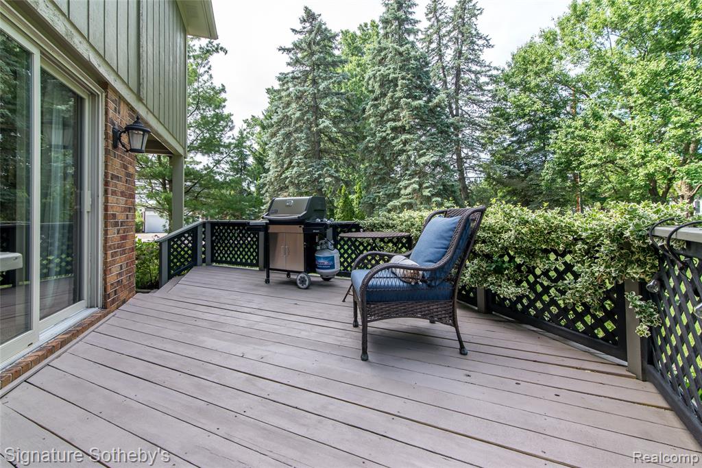 576 Ten Point Drive, Rochester Hills, MI 48309 — Photo 39