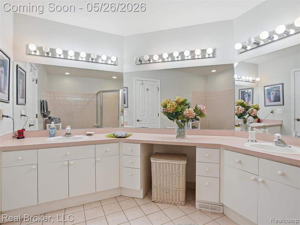 2710 Maitland Drive, Ann Arbor, MI 48105 — Photo 25