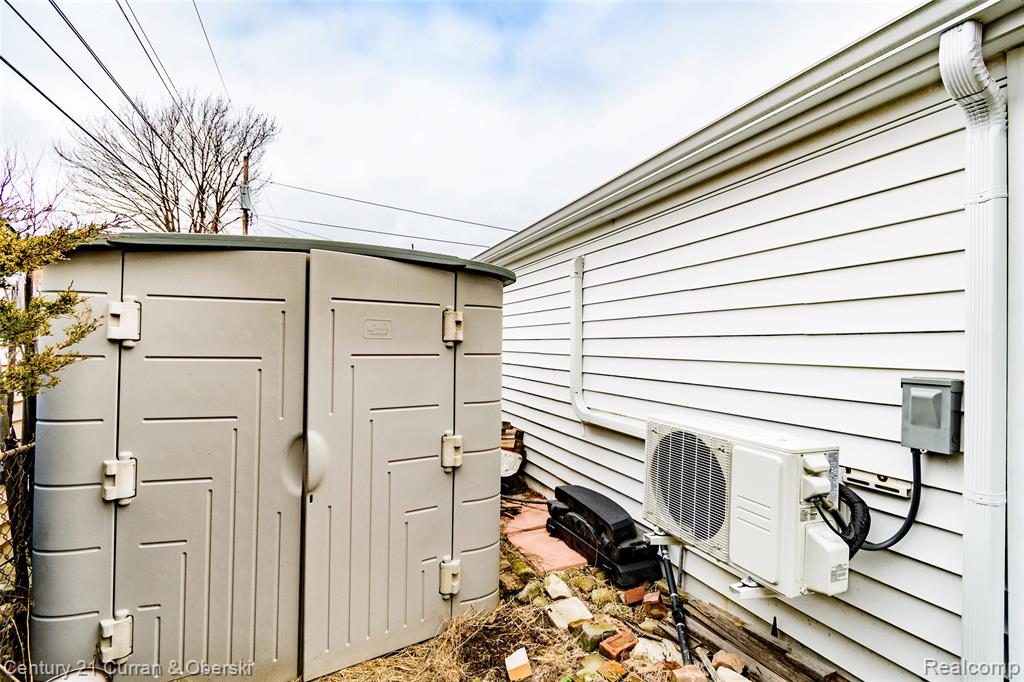 9390 Quandt Avenue, Allen Park, MI 48101 — Photo 63