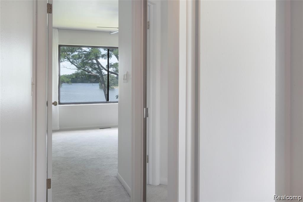9671 Harbour Cove Court, Ypsilanti, MI 48197 — Photo 17