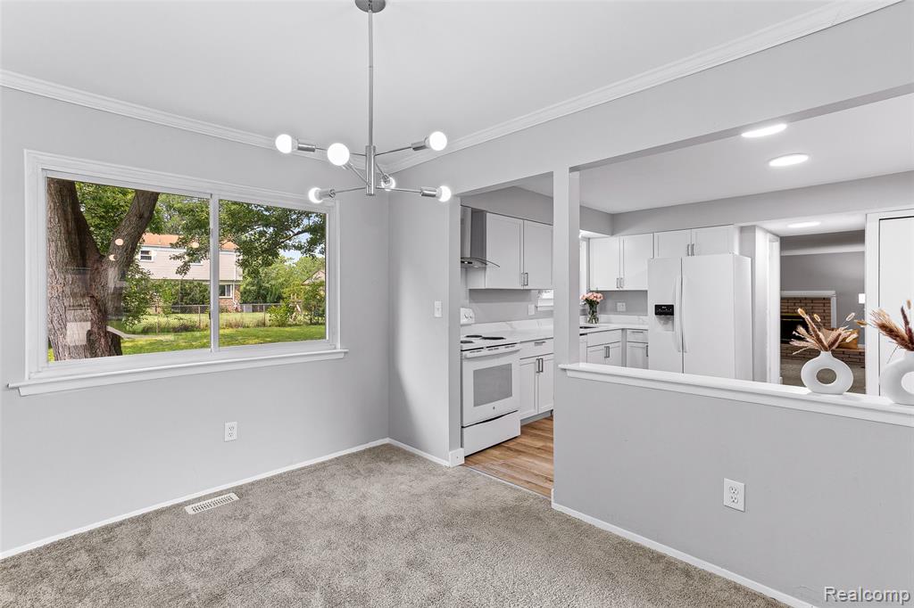 3904 Cloverlawn Avenue, Ypsilanti, MI 48197 — Photo 10