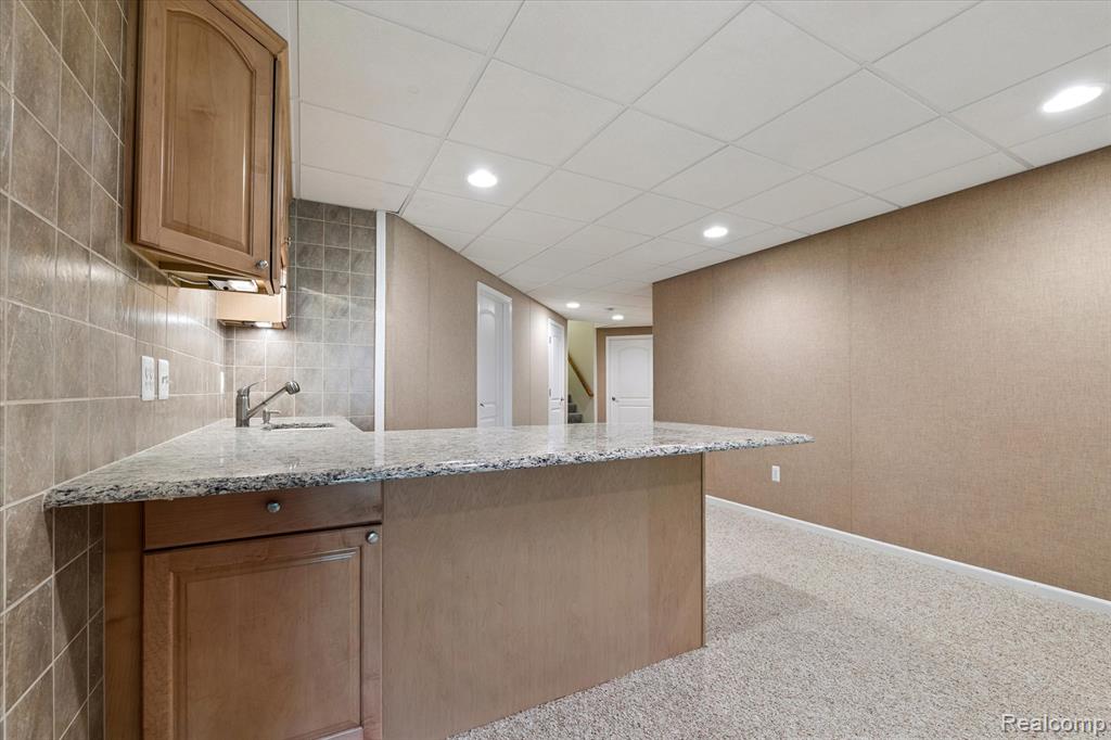 7127 Perry Lake Road, Clarkston, MI — Photo 44