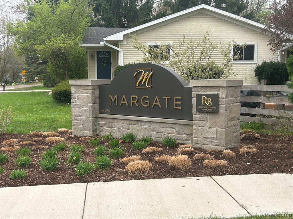 9229 TULIP, Plymouth, MI 48170 — Photo 45