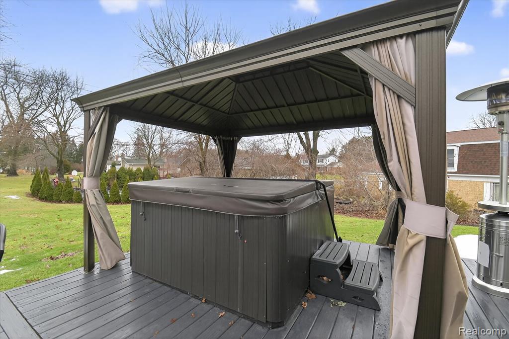 9474 Steephollow Drive, White Lake, MI — Photo 38