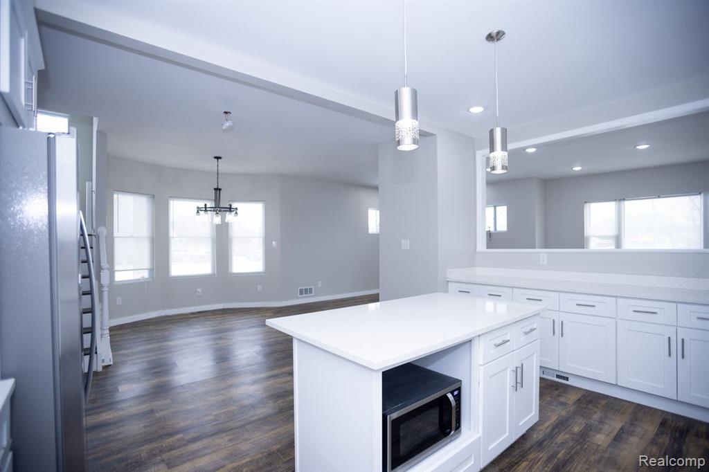 295 MARLBOROUGH Street, Detroit, MI 48215 — Photo 18
