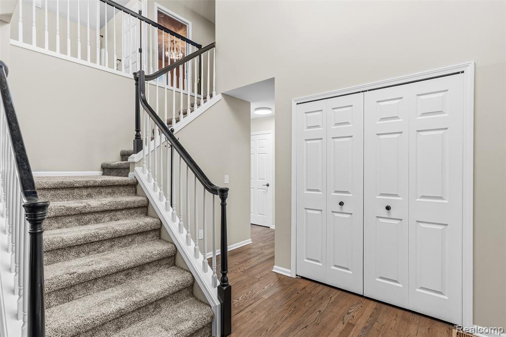 6158 Lismore Circle, Grand Blanc, MI 48439 — Photo 8