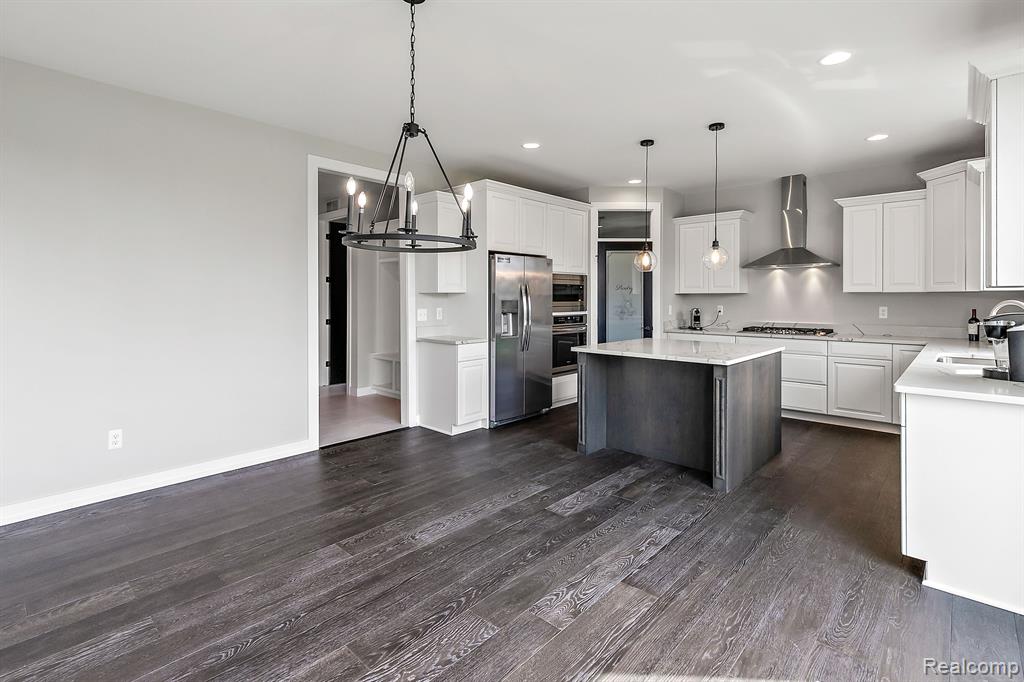 45190 TWIN RIVER Drive, Macomb, MI 48044 — Photo 24